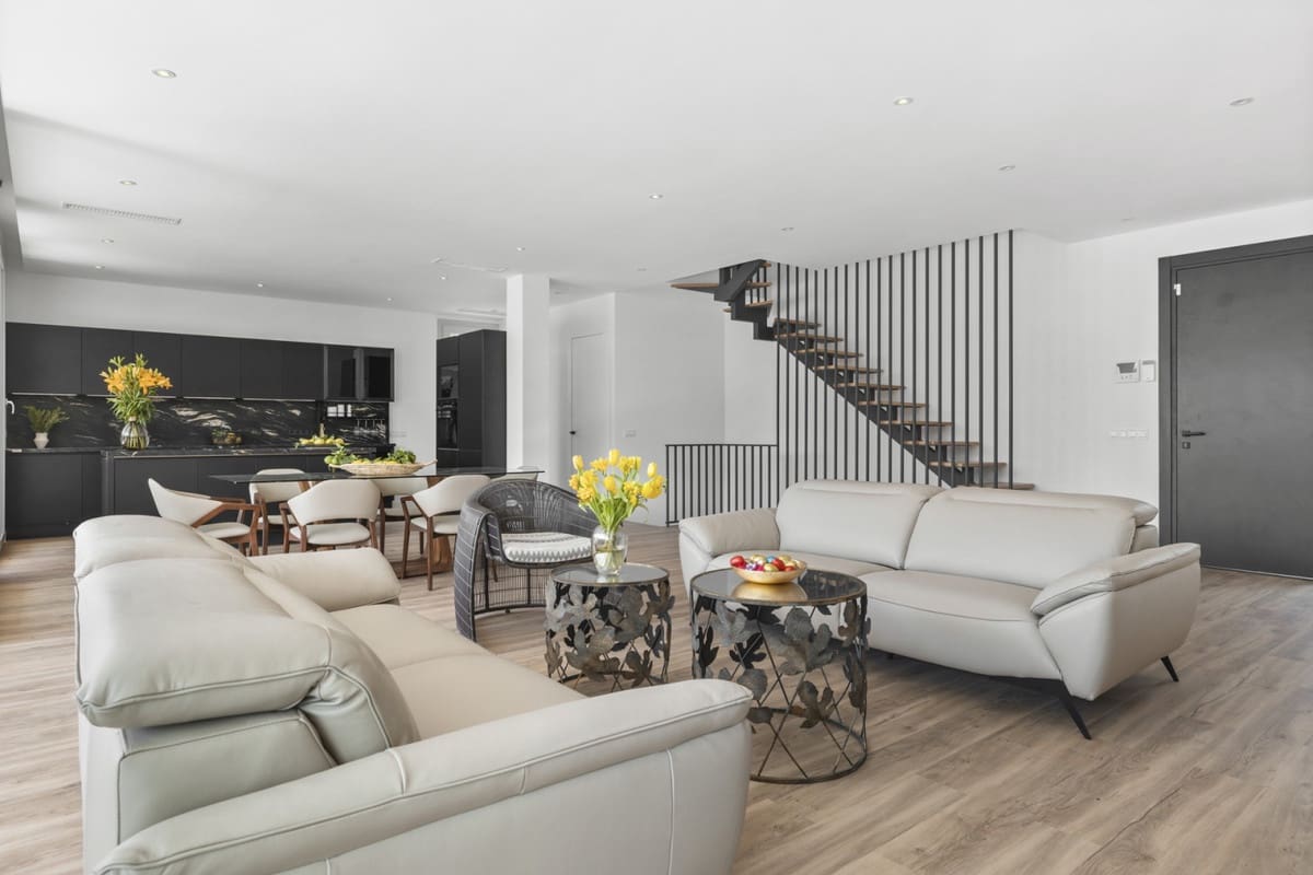 Chalet de 5 habitaciones en Marbella en venta con piscina garaje - 2.950.000 € (Ref: 8060837)