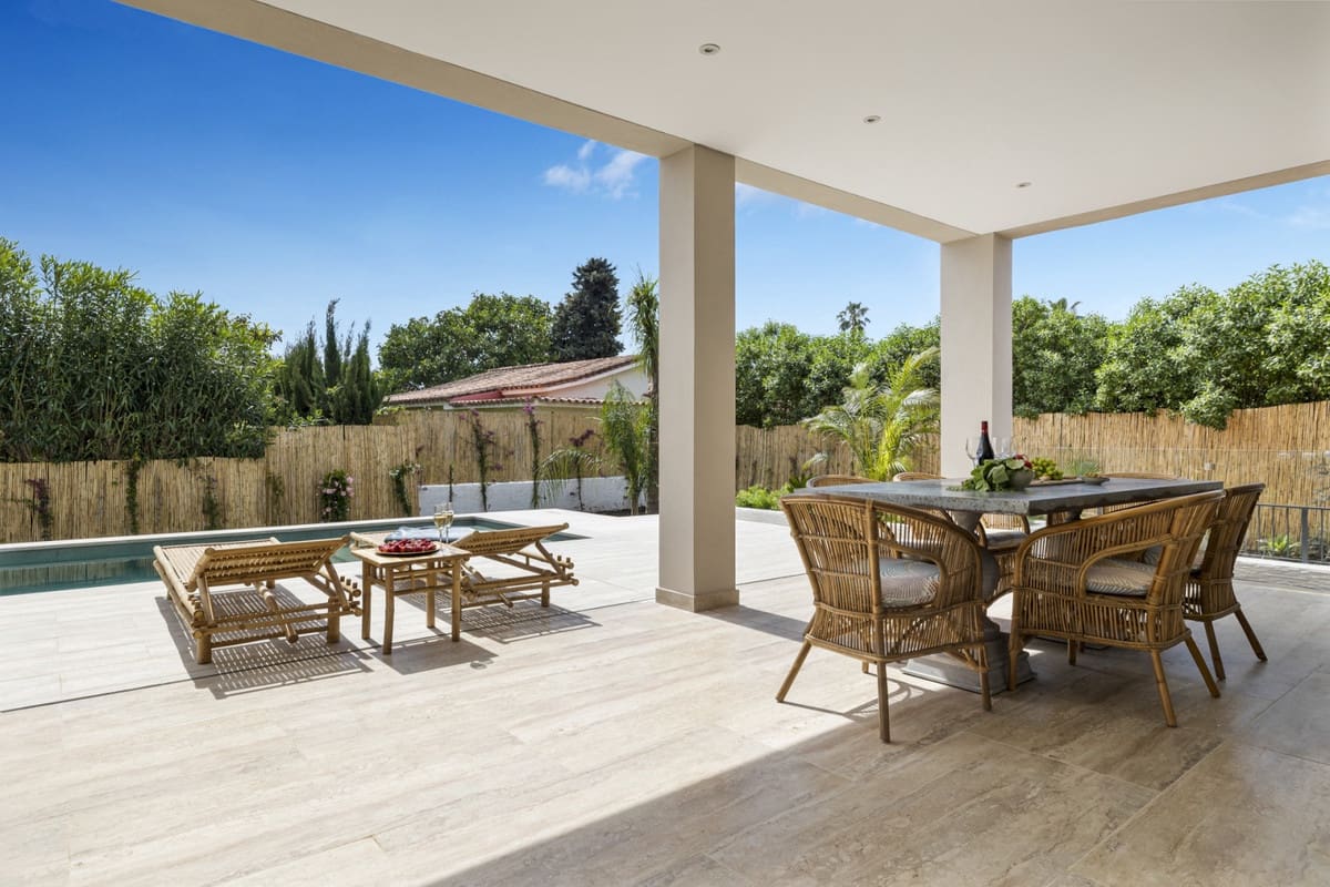 Chalet de 5 habitaciones en Marbella en venta con piscina garaje - 2.950.000 € (Ref: 8060837)