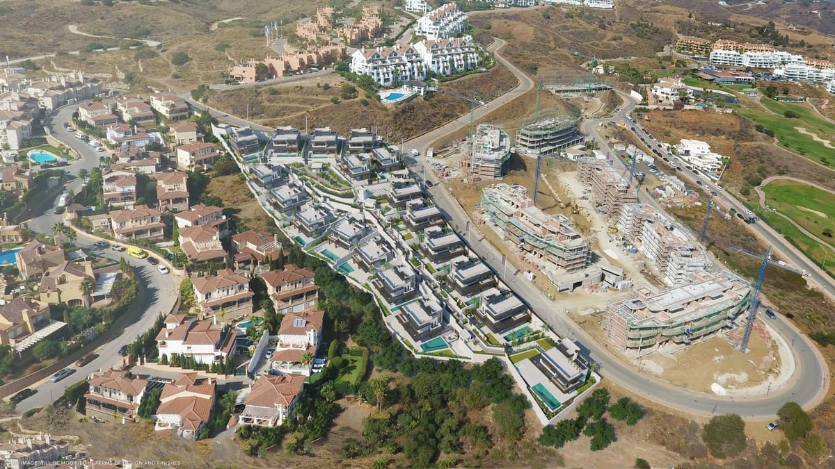 3 sypialnia Willa na sprzedaż w Mijas Costa z basenem garażem - 1 860 000 € (Ref: 8114252)