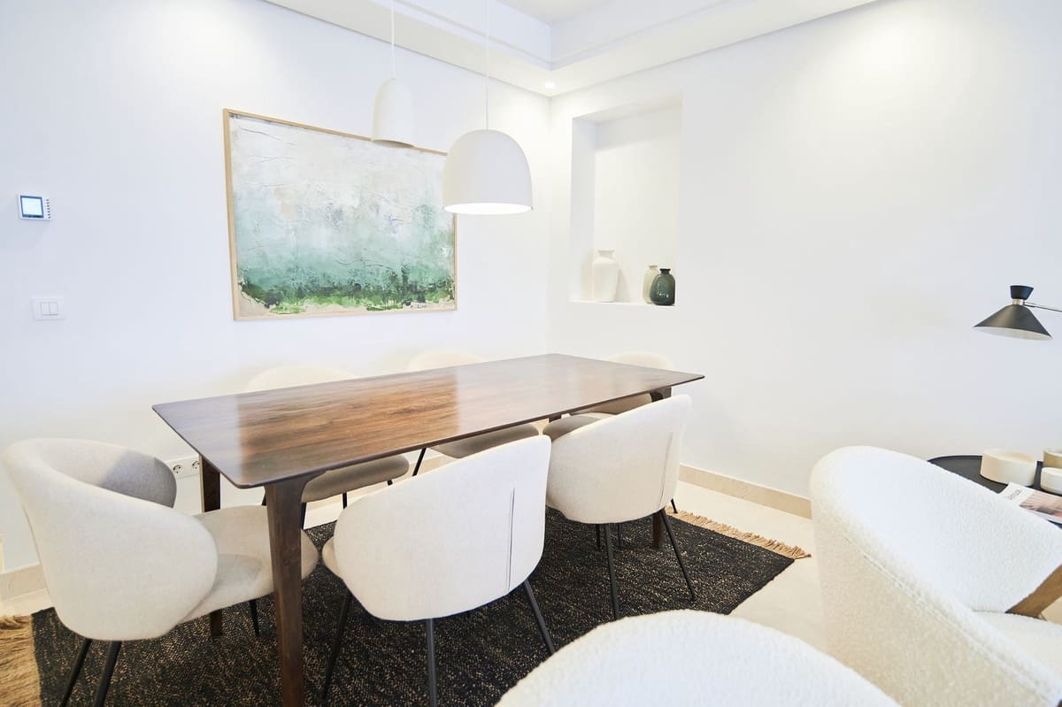 3 sypialnia Apartament na sprzedaż w Marbella z basenem garażem - 781 500 € (Ref: 8194186)