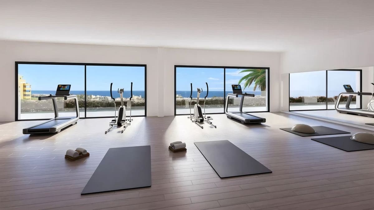 3 bedroom Apartment for sale in Estepona with pool garage - € 725,000 (Ref: 8299277)