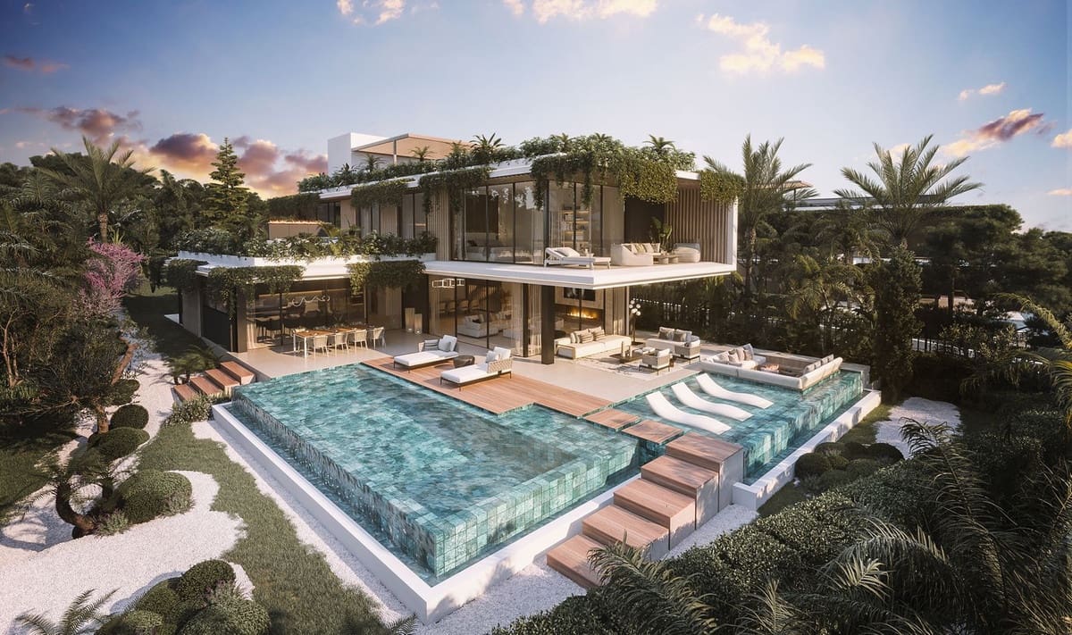 4 bedroom Villa for sale in Marbella with pool garage - € 5,975,000 (Ref: 8361658)