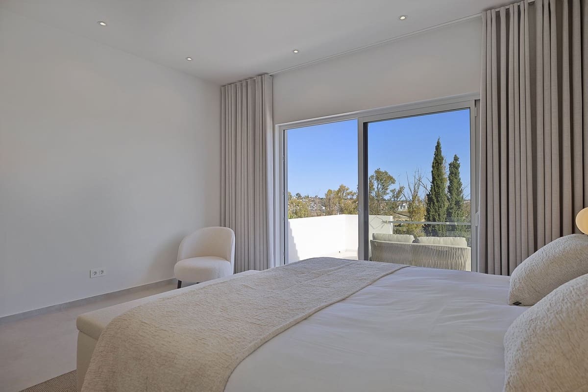 5 soveværelse Villa til salg i Benahavis med swimmingpool - € 3.195.000 (Ref: 8395926)