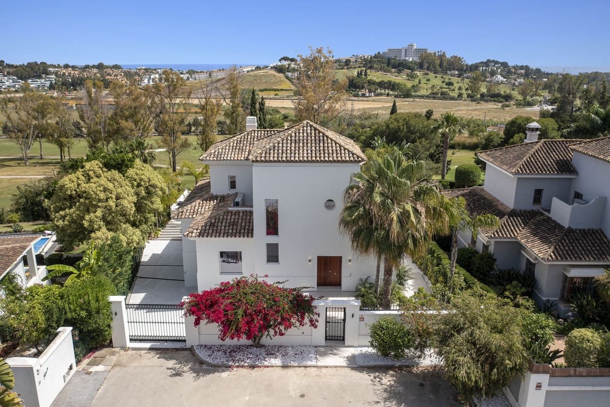 5 soveværelse Villa til salg i Benahavis med swimmingpool - € 3.195.000 (Ref: 8395926)