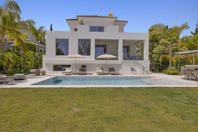 5 bedroom Villa for sale in Benahavís with pool - € 3,195,000 (Ref: 8395926)