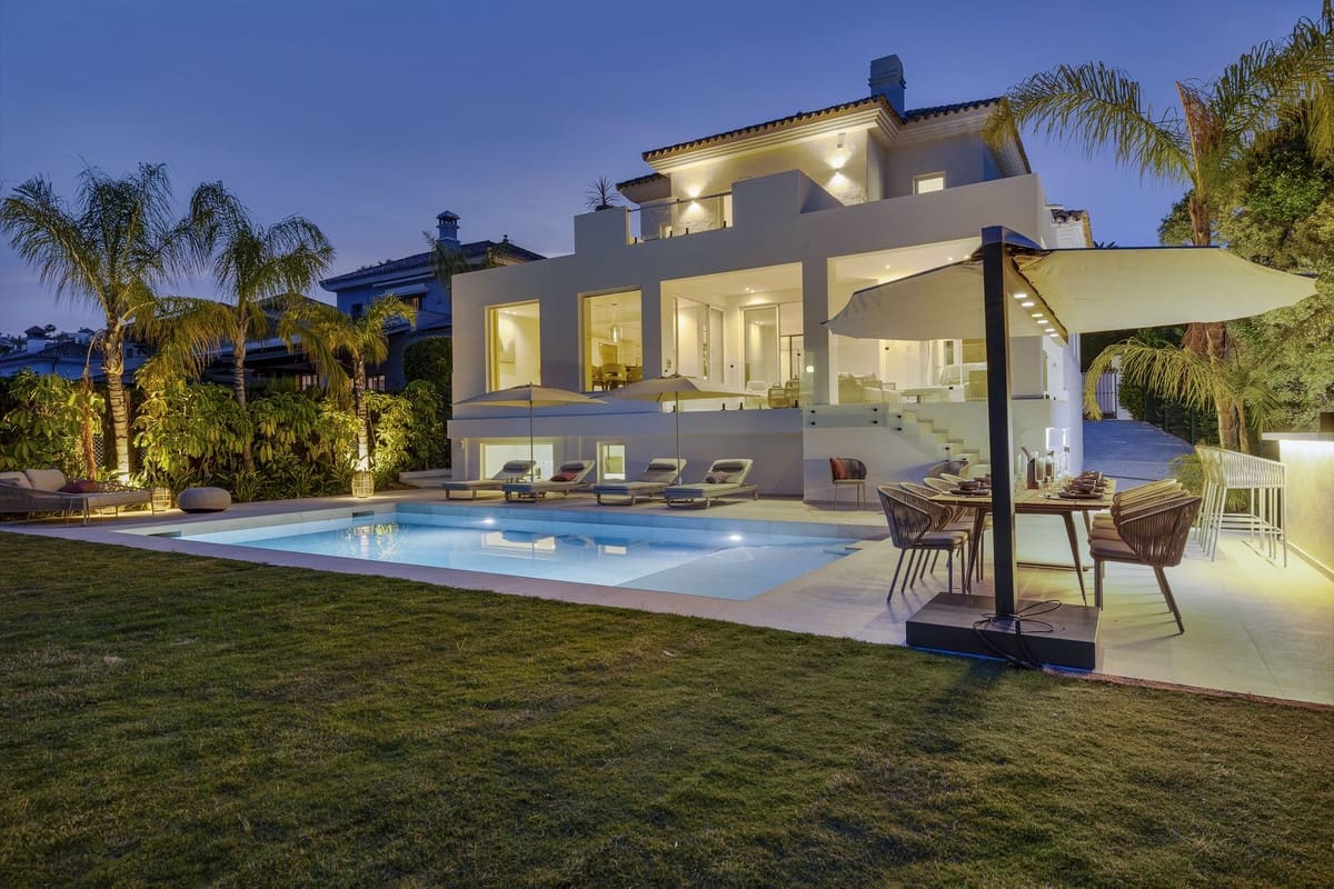 5 chambre Villa/Maison à vendre à Benahavis avec piscine - 3 195 000 € (Ref: 8395926)