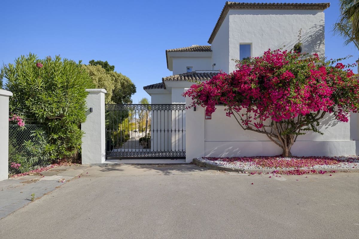 5 chambre Villa/Maison à vendre à Benahavis avec piscine - 3 195 000 € (Ref: 8395926)