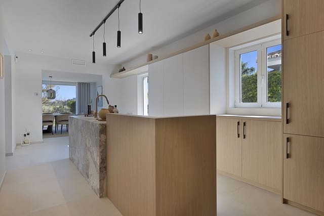 5 soverom Villa til salgs i Benahavís med svømmebasseng - € 3 195 000 (Ref: 8395926)