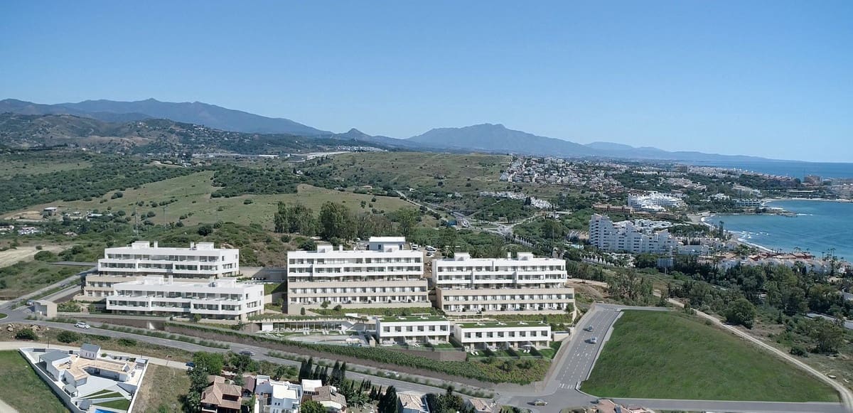 2 soveværelse Lejlighed til salg i Estepona med swimmingpool garage - € 630.000 (Ref: 8462155)