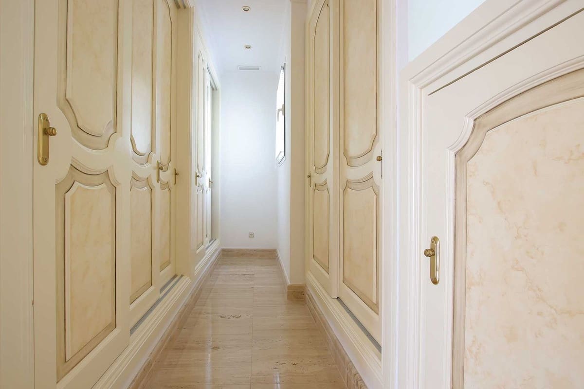 6 soveværelse Villa til salg i Marbella med swimmingpool garage - € 12.500.000 (Ref: 8574581)