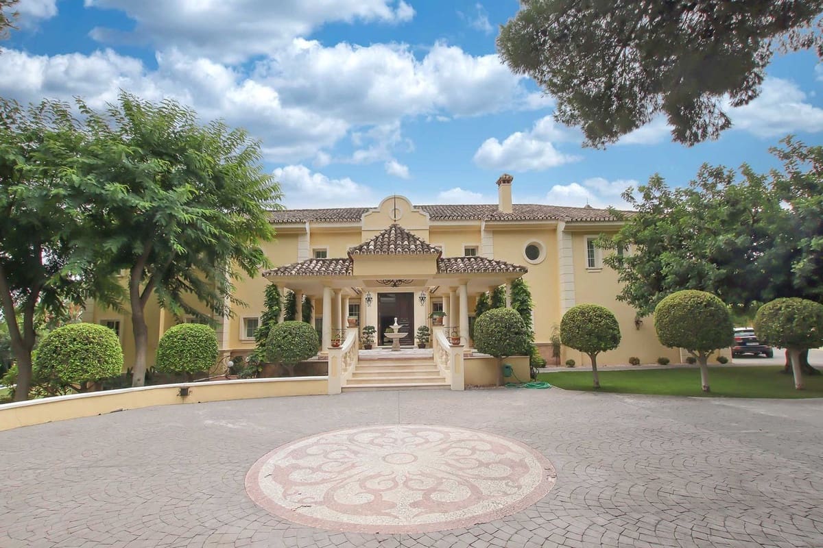 6 soveværelse Villa til salg i Marbella med swimmingpool garage - € 12.500.000 (Ref: 8574581)