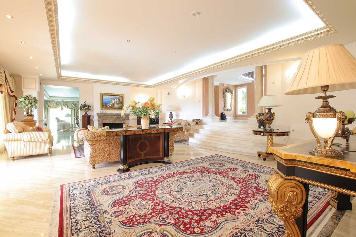 6 bedroom Villa for sale in Marbella with pool garage - € 12,500,000 (Ref: 8574581)