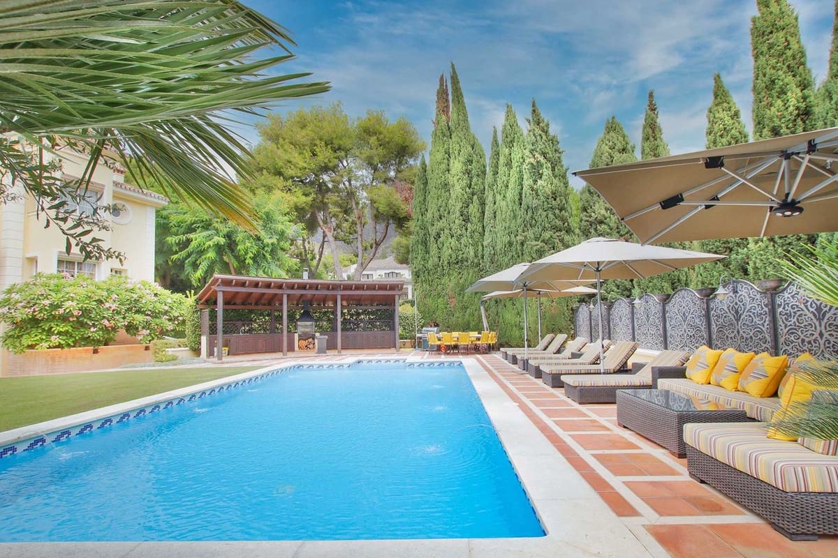 6 bedroom Villa for sale in Marbella with pool garage - € 12,500,000 (Ref: 8574581)
