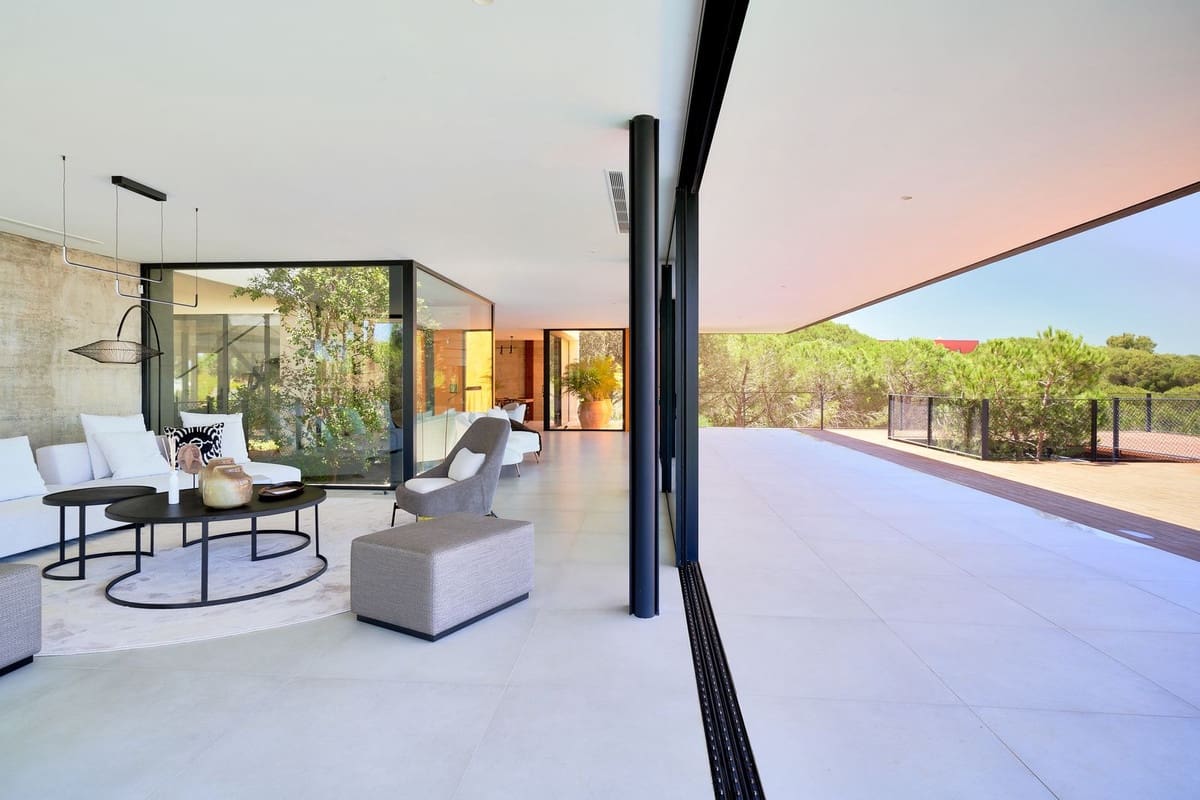 5 soverom Villa til salgs i Sotogrande med svømmebasseng garasje - € 4 500 000 (Ref: 8574621)