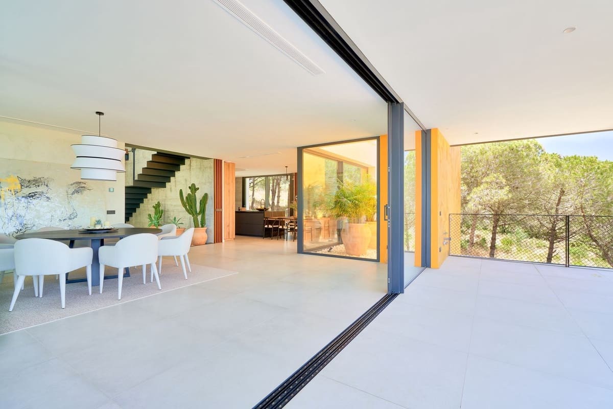 5 soverom Villa til salgs i Sotogrande med svømmebasseng garasje - € 4 500 000 (Ref: 8574621)