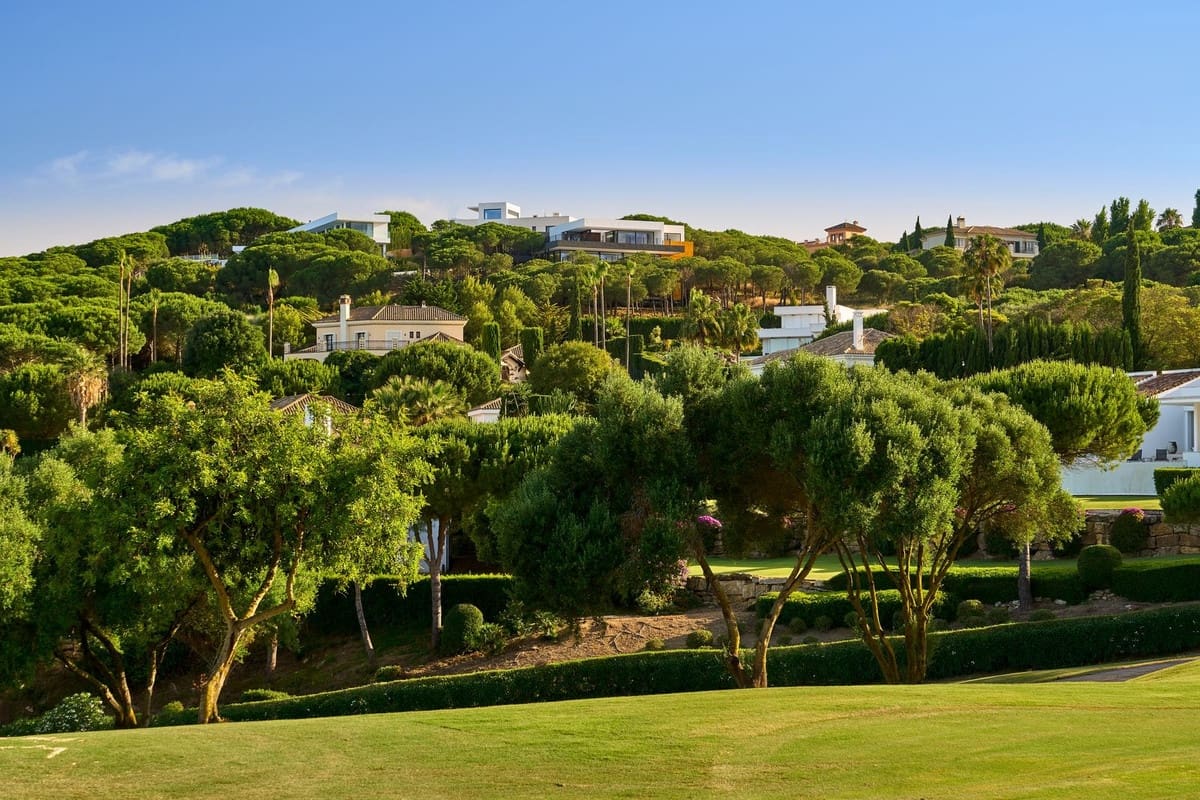 5 soverom Villa til salgs i Sotogrande med svømmebasseng garasje - € 4 500 000 (Ref: 8574621)