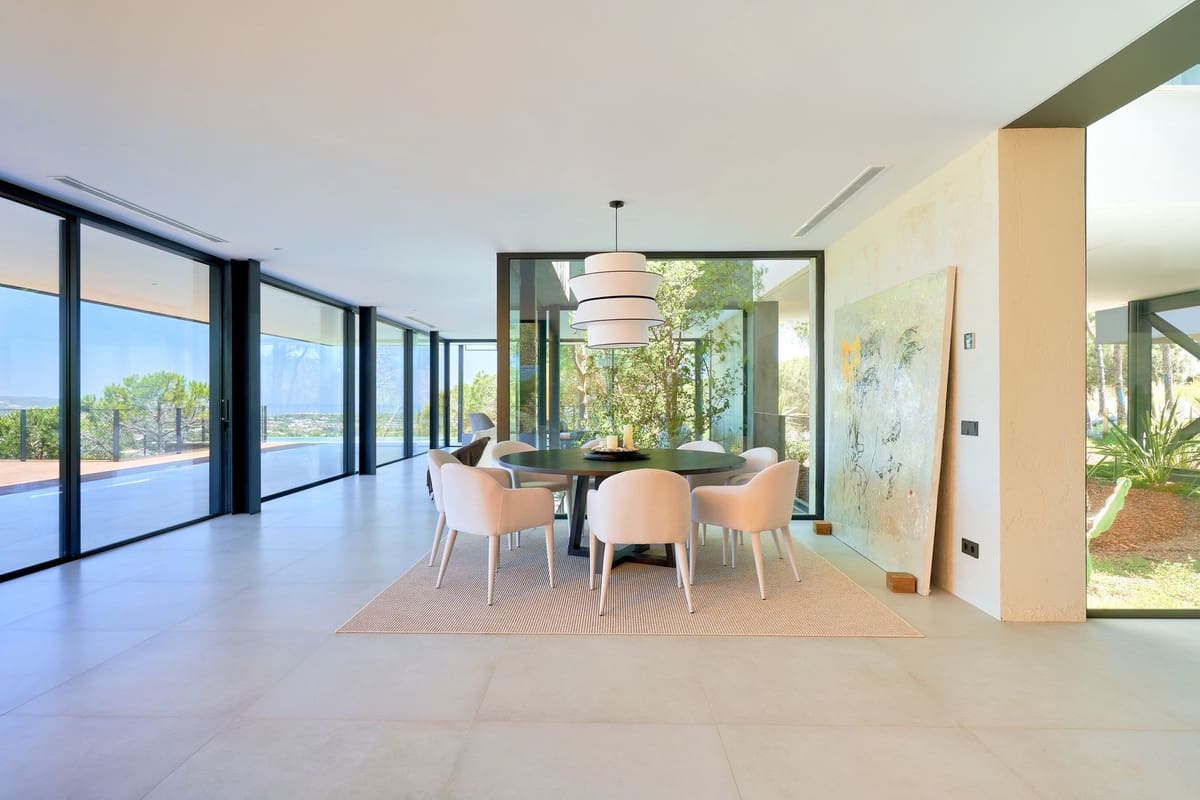 5 soverom Villa til salgs i Sotogrande med svømmebasseng garasje - € 4 500 000 (Ref: 8574621)