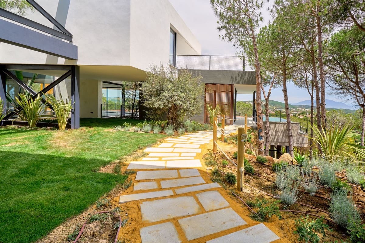 5 soverom Villa til salgs i Sotogrande med svømmebasseng garasje - € 4 500 000 (Ref: 8574621)