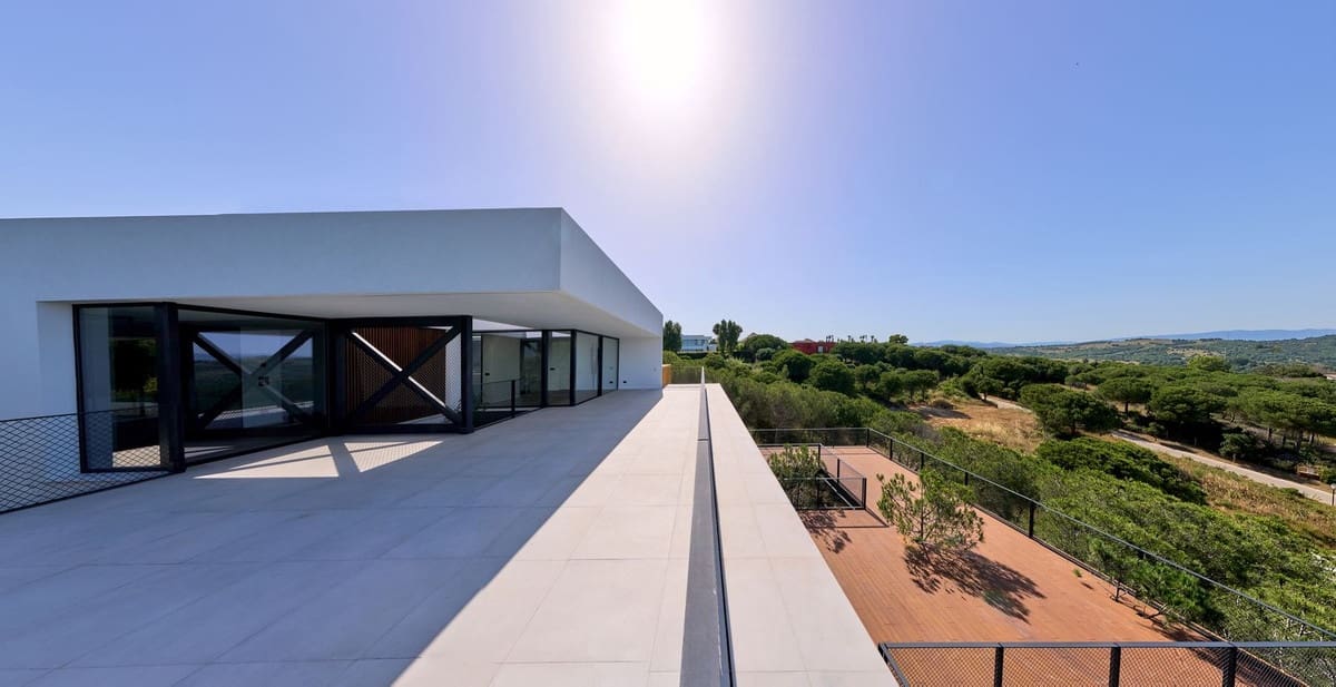 5 soverom Villa til salgs i Sotogrande med svømmebasseng garasje - € 4 500 000 (Ref: 8574621)