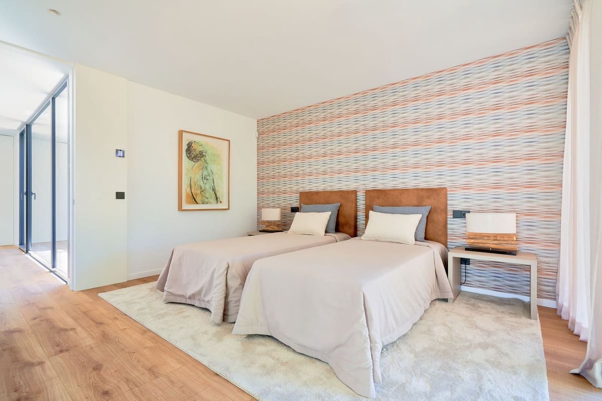 5 soverom Villa til salgs i Sotogrande med svømmebasseng garasje - € 4 500 000 (Ref: 8574621)