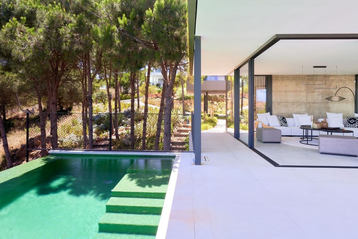 5 soverom Villa til salgs i Sotogrande med svømmebasseng garasje - € 4 500 000 (Ref: 8574621)