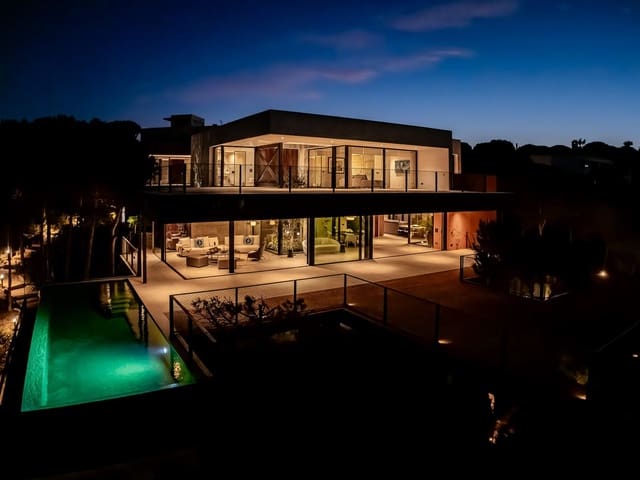 5 slaapkamer Villa te koop in Sotogrande, San Roque met zwembad garage - € 4.500.000 (Ref: 8574621)