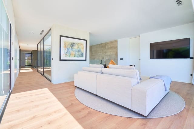 5 slaapkamer Villa te koop in Sotogrande, San Roque met zwembad garage - € 4.500.000 (Ref: 8574621)