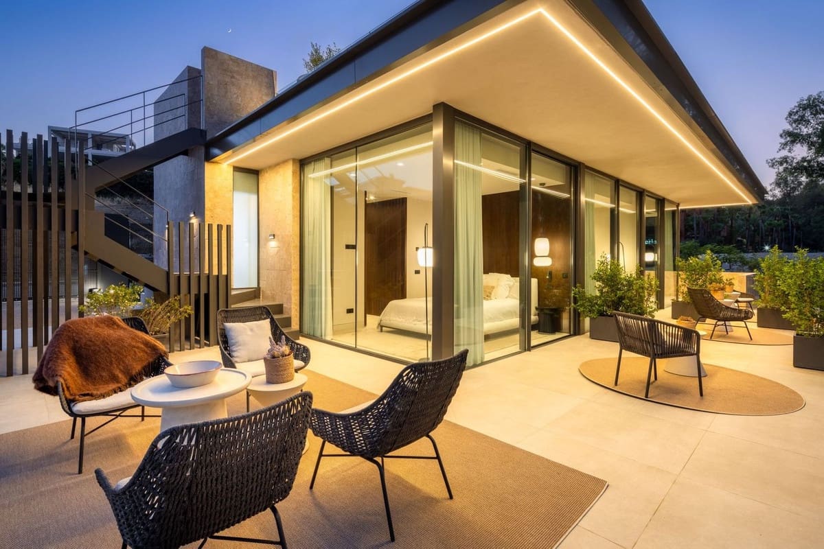 6 sypialnia Willa na sprzedaż w Nueva Andalucia z basenem - 4 375 000 € (Ref: 8574676)