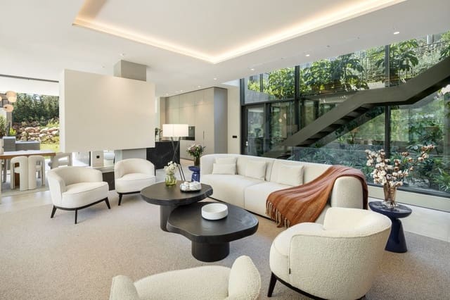 6 sypialnia Willa na sprzedaż w Nueva Andalucia, Marbella z basenem - 4 375 000 € (Ref: 8574676)