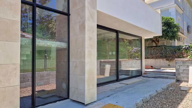 4 sypialnia Willa na sprzedaż w Marbella z basenem garażem - 1 595 000 € (Ref: 8644241)