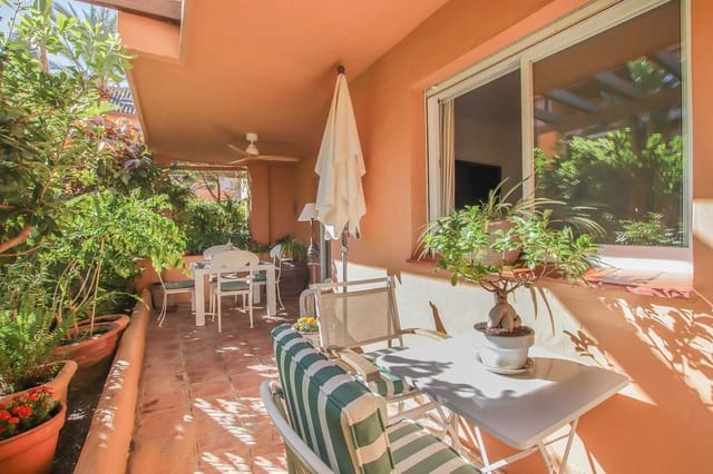 2 slaapkamer Appartement te koop in Marbella met zwembad garage - € 599.000 (Ref: 8655760)