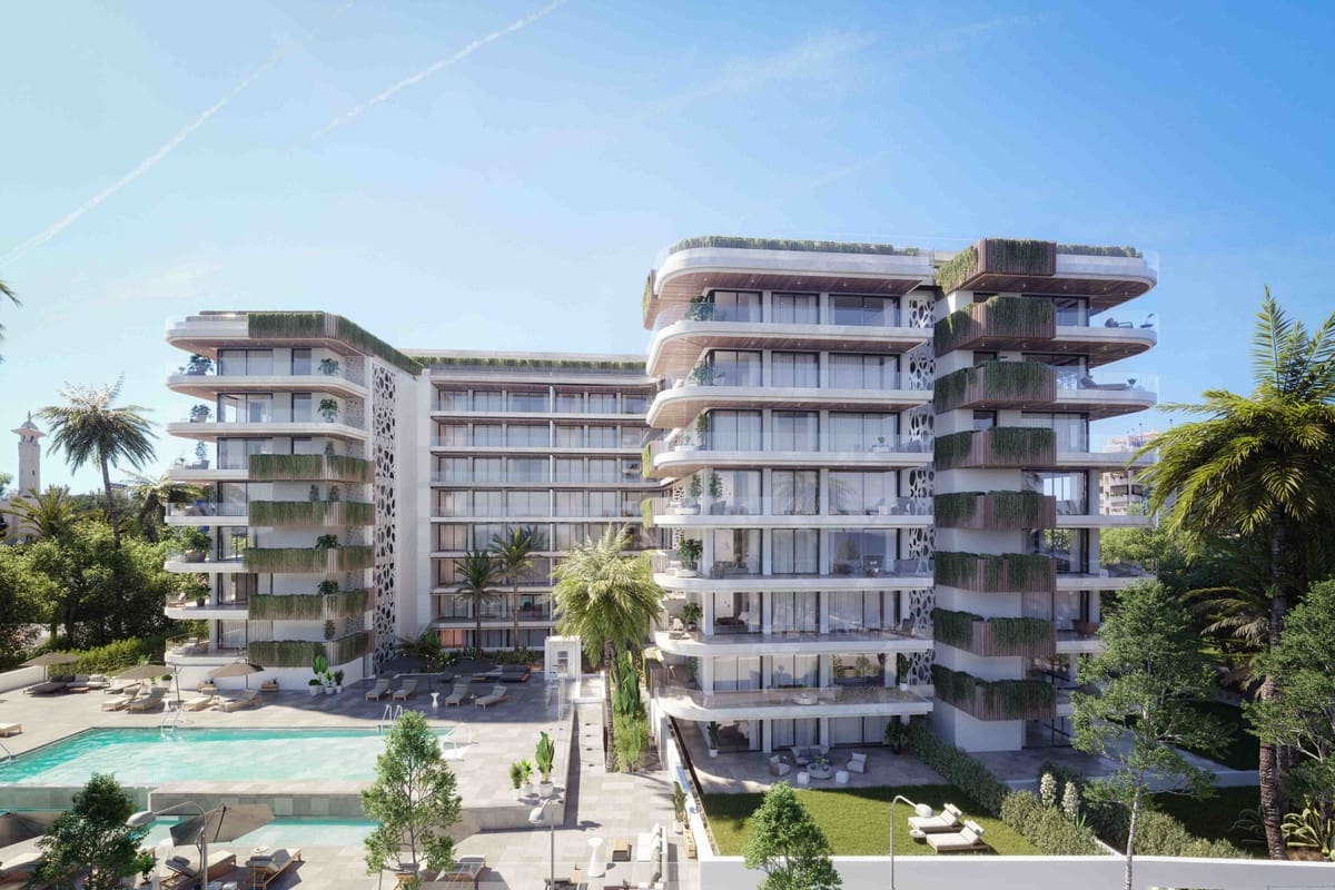 3 bedroom Apartment for sale in Fuengirola with pool garage - € 1,051,500 (Ref: 8695135)