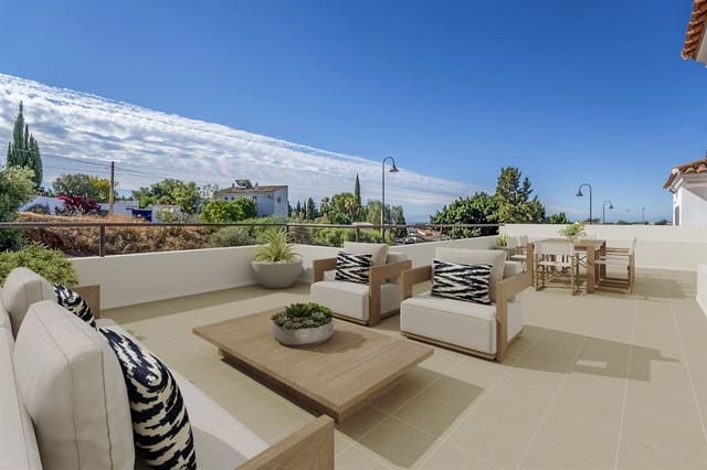 3 soveværelse Semi-Rækkehus til salg i Mijas med swimmingpool garage - € 750.000 (Ref: 8728589)