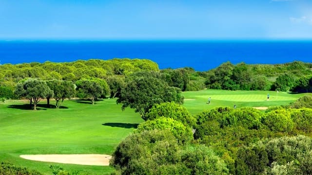 3 bedroom Penthouse for sale in La Alcaidesa with pool garage - € 955,000 (Ref: 8739041)