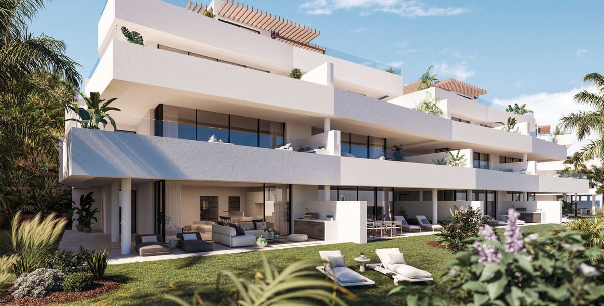 2 soveværelse Penthouse til salg i Estepona med swimmingpool garage - € 871.442 (Ref: 8784597)
