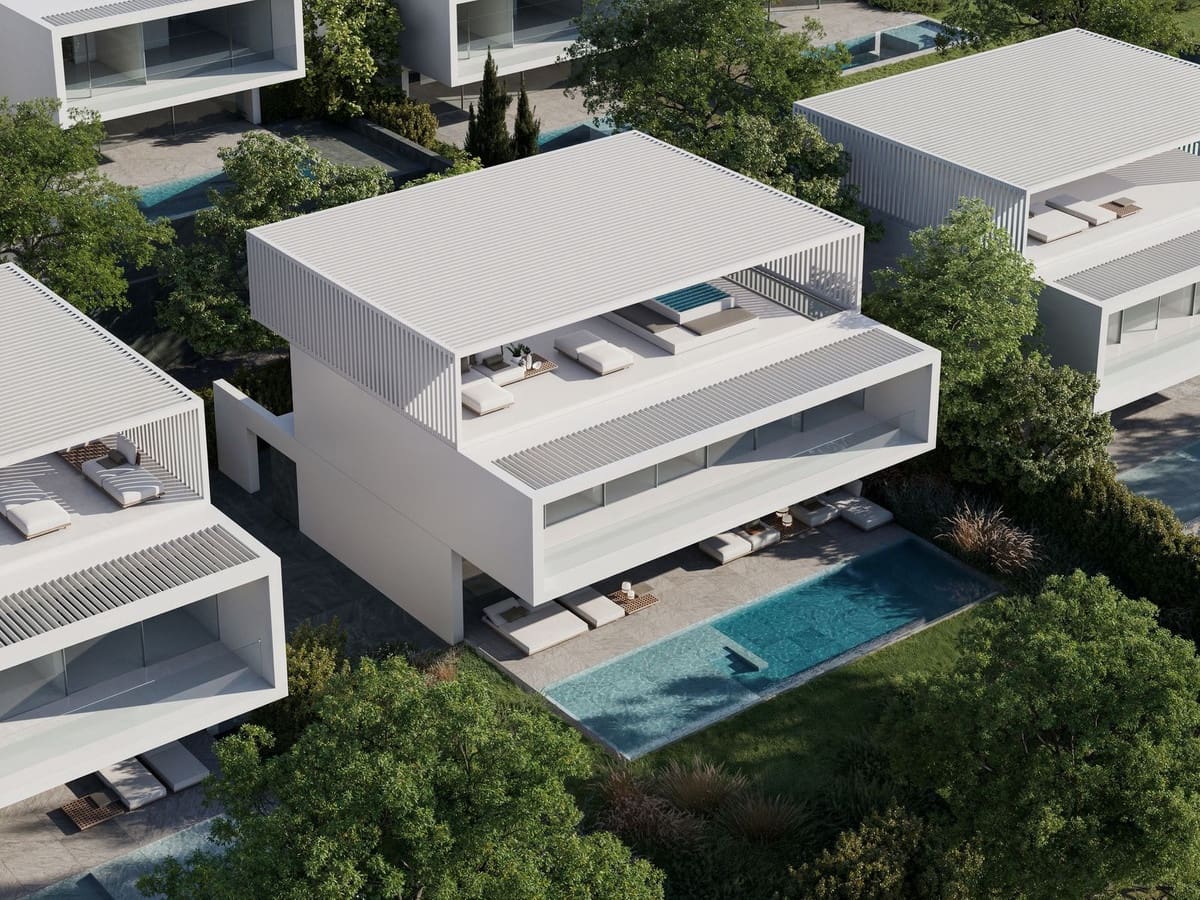 3 bedroom Villa for sale in Estepona with pool garage - € 1,400,000 (Ref: 8814872)