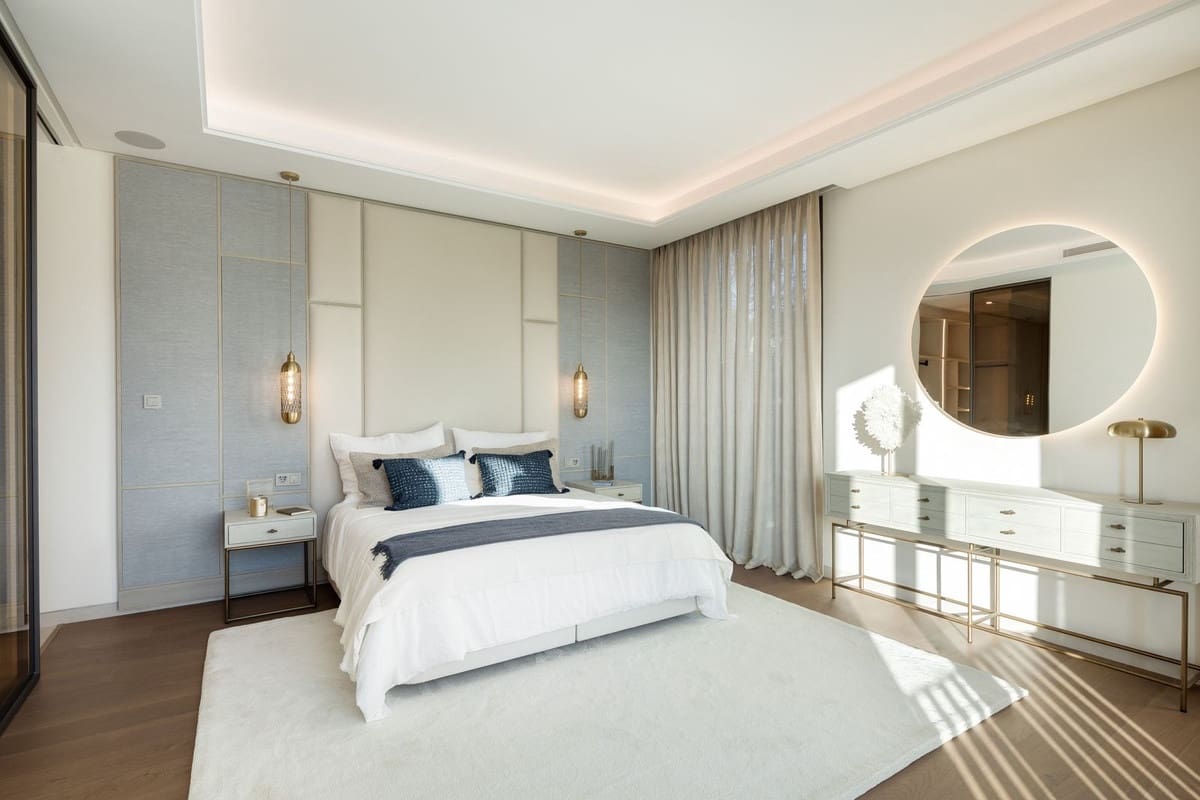 5 sypialnia Willa na sprzedaż w Nueva Andalucia z basenem garażem - 7 495 000 € (Ref: 8824114)