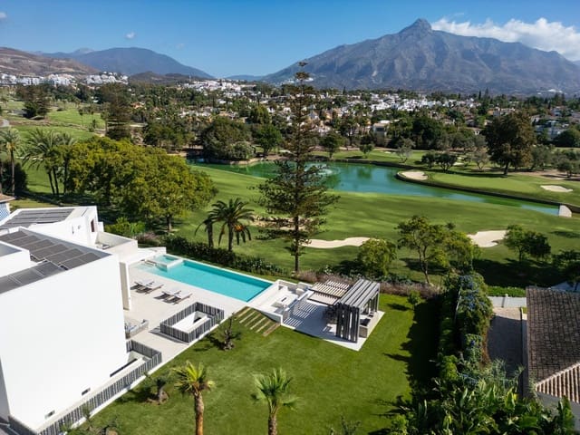 5 sypialnia Willa na sprzedaż w Nueva Andalucia, Marbella z basenem garażem - 7 495 000 € (Ref: 8824114)