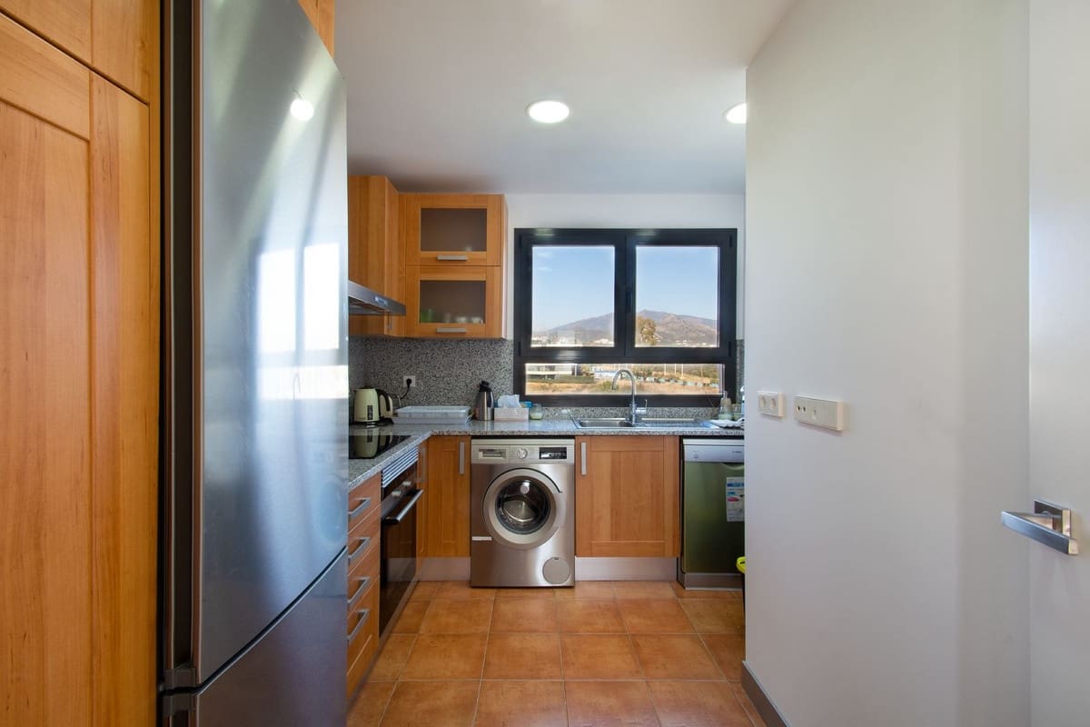 2 soveværelse Penthouse til salg i New Golden Mile med swimmingpool garage - € 495.000 (Ref: 8826295)