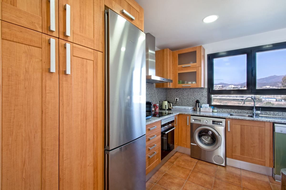 2 soveværelse Penthouse til salg i New Golden Mile med swimmingpool garage - € 495.000 (Ref: 8826295)