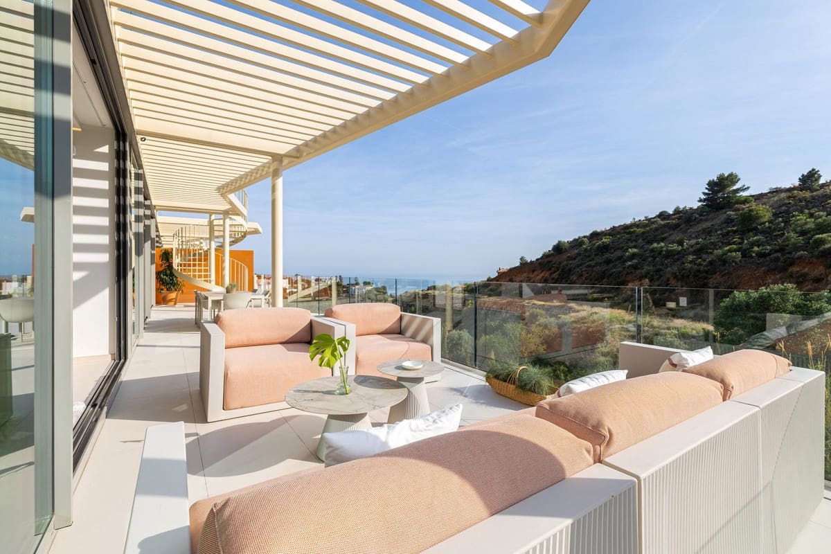 3 slaapkamer Penthouse te koop in Mijas Costa met zwembad garage - € 1.190.000 (Ref: 8863171)