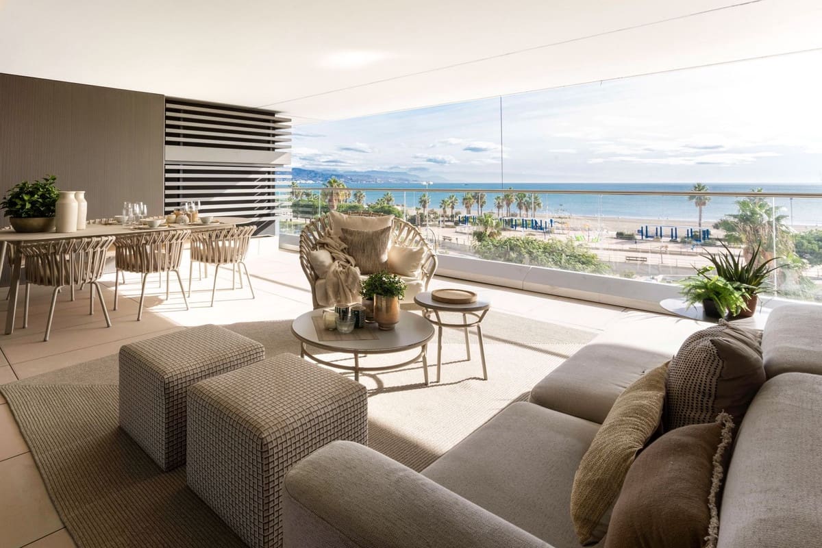 4 soveværelse Penthouse til salg i Malaga by med swimmingpool garage - € 5.942.000 (Ref: 8863173)