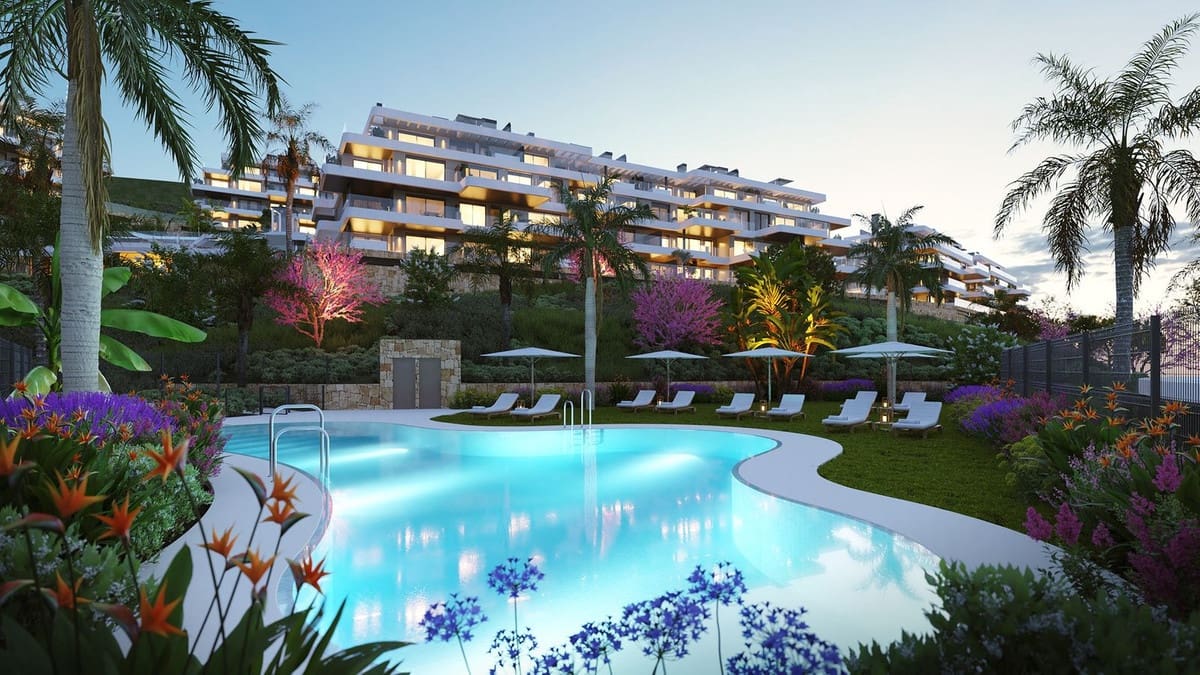 2 soverom Penthouse til salgs i Mijas Costa med svømmebasseng garasje - € 720 000 (Ref: 8868190)