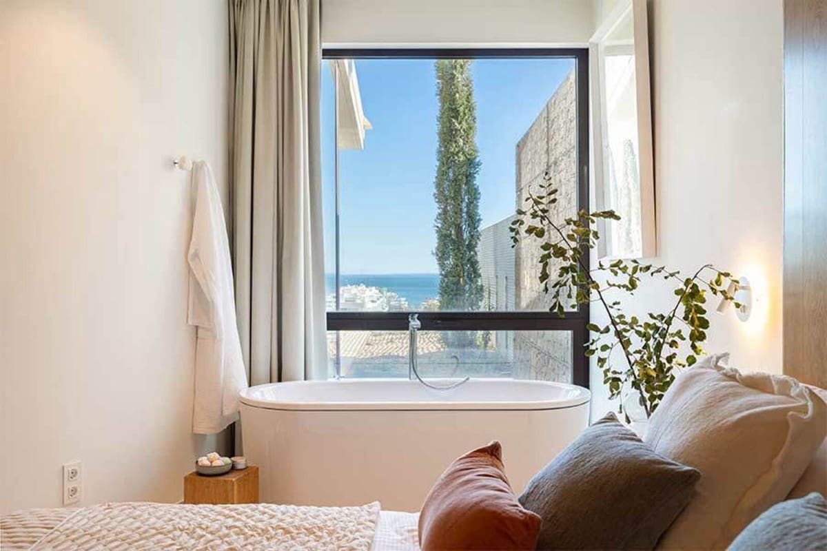 4 sypialnia Willa na sprzedaż w Fuengirola z basenem garażem - 2 970 000 € (Ref: 8894043)