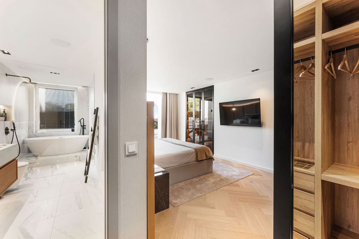 4 soverom Hus til salgs i Marbella med svømmebasseng garasje - € 1 991 000 (Ref: 8903989)