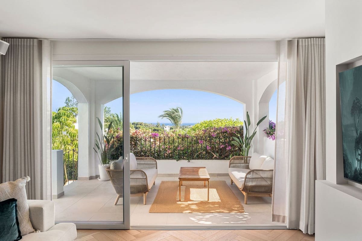 4 soverom Hus til salgs i Marbella med svømmebasseng garasje - € 1 991 000 (Ref: 8903989)