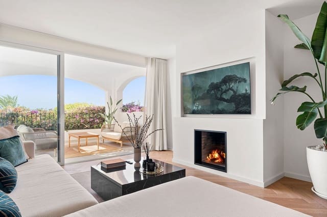 4 soveværelse Byhus til salg i Marbella med swimmingpool garage - € 1.899.000 (Ref: 8903989)