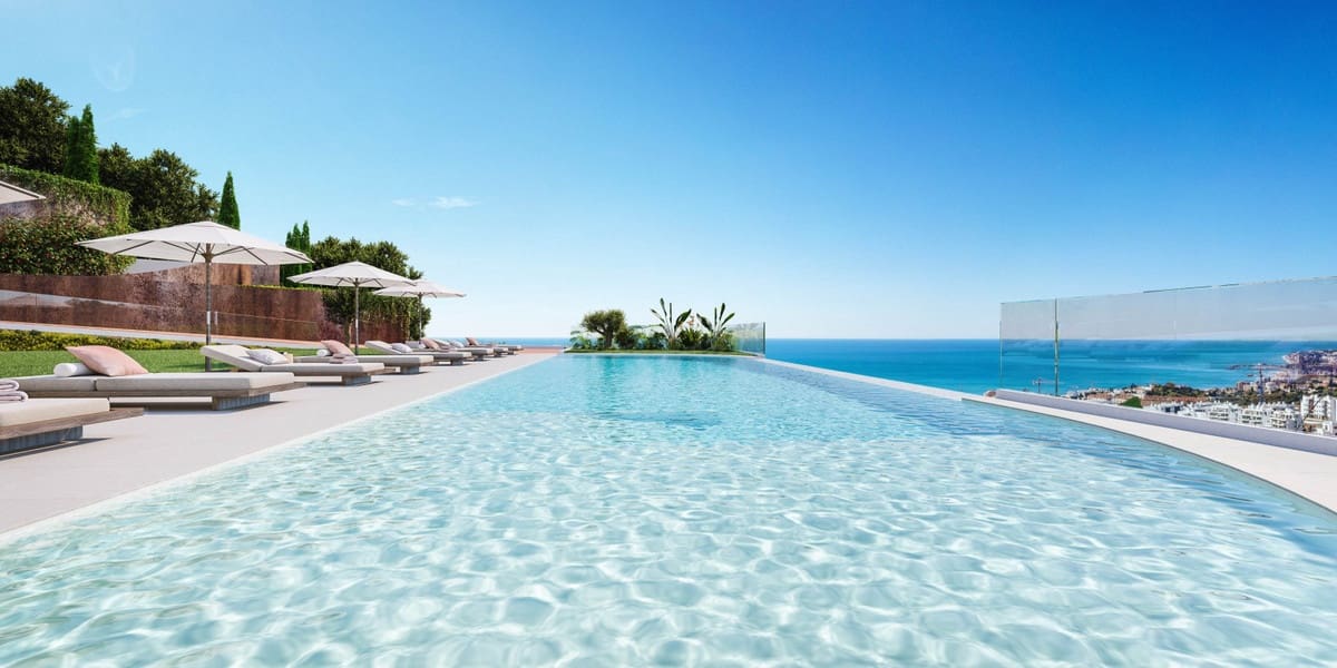 2 bedroom Apartment for sale in Fuengirola with pool garage - € 645,000 (Ref: 8909752)