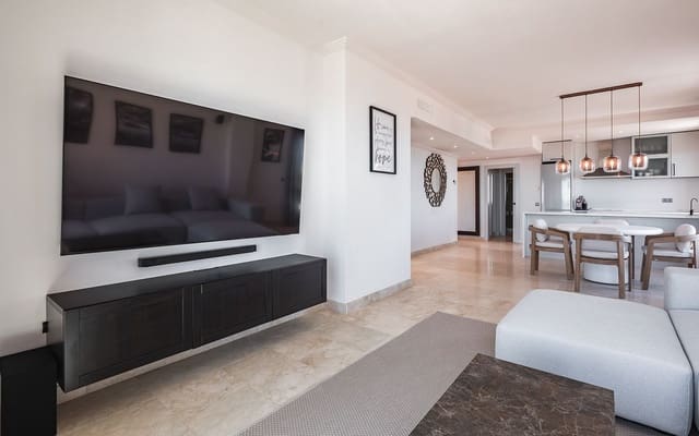 3 chambre Penthouse à vendre à Benahavís avec piscine garage - 795 000 € (Ref: 8940762)