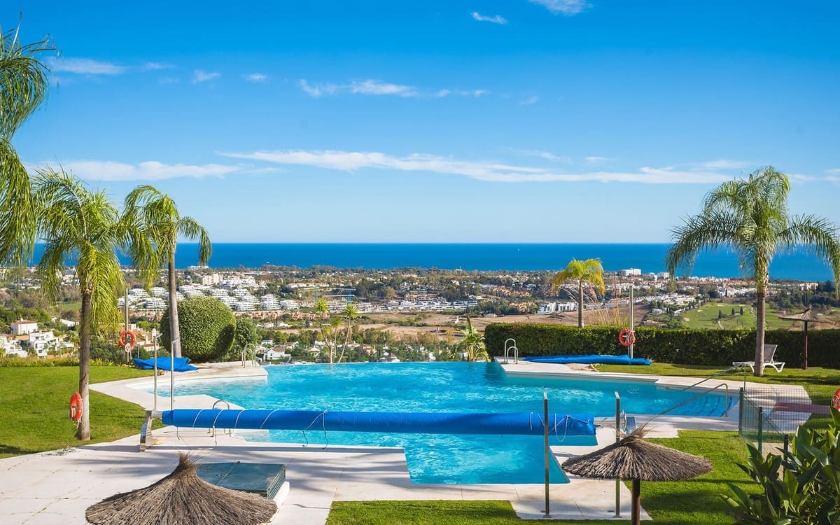 3 soveværelse Penthouse til salg i Benahavis med swimmingpool garage - € 795.000 (Ref: 8940762)